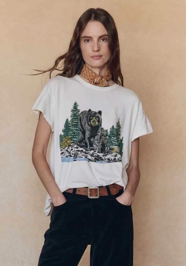 Tshirt T209002bb Boxy Black Bear Washed-White Supply